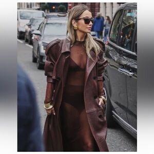 En Cuir Pebbled Leather Trench in Brown / Burgundy 100% Leather